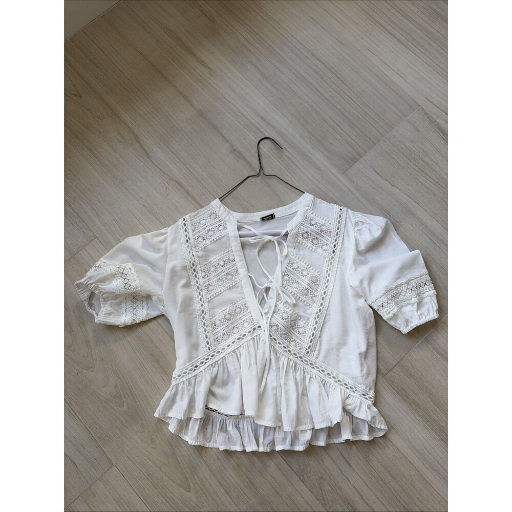 White Ruffle Lace Blouse Short Sleeve Cottagecore Dupe Top Slight Crop Small